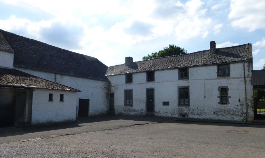 Ferme d en bas 2